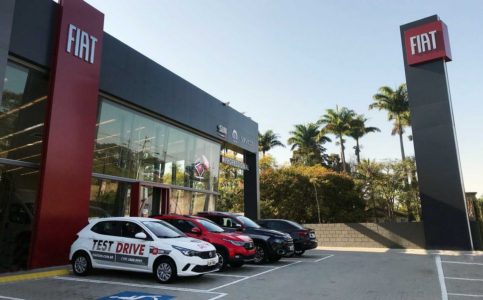 Concessionárias da Fiat exibem nova fachada