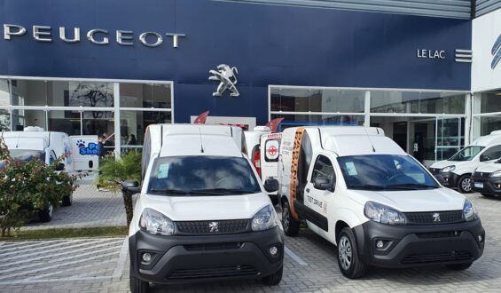 Lançamento: Peugeot Partner Rapid 2023 chega como versão “francesa” do Fiat Fiorino