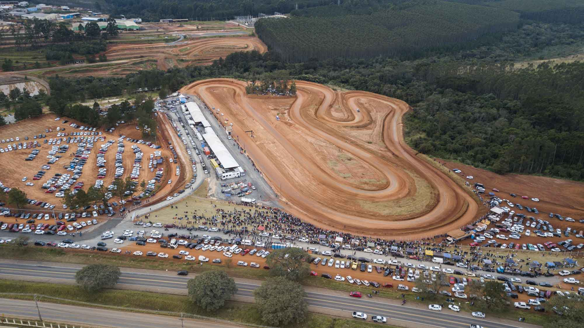 Vista aérea do Autódromo de Telêmaco Borba