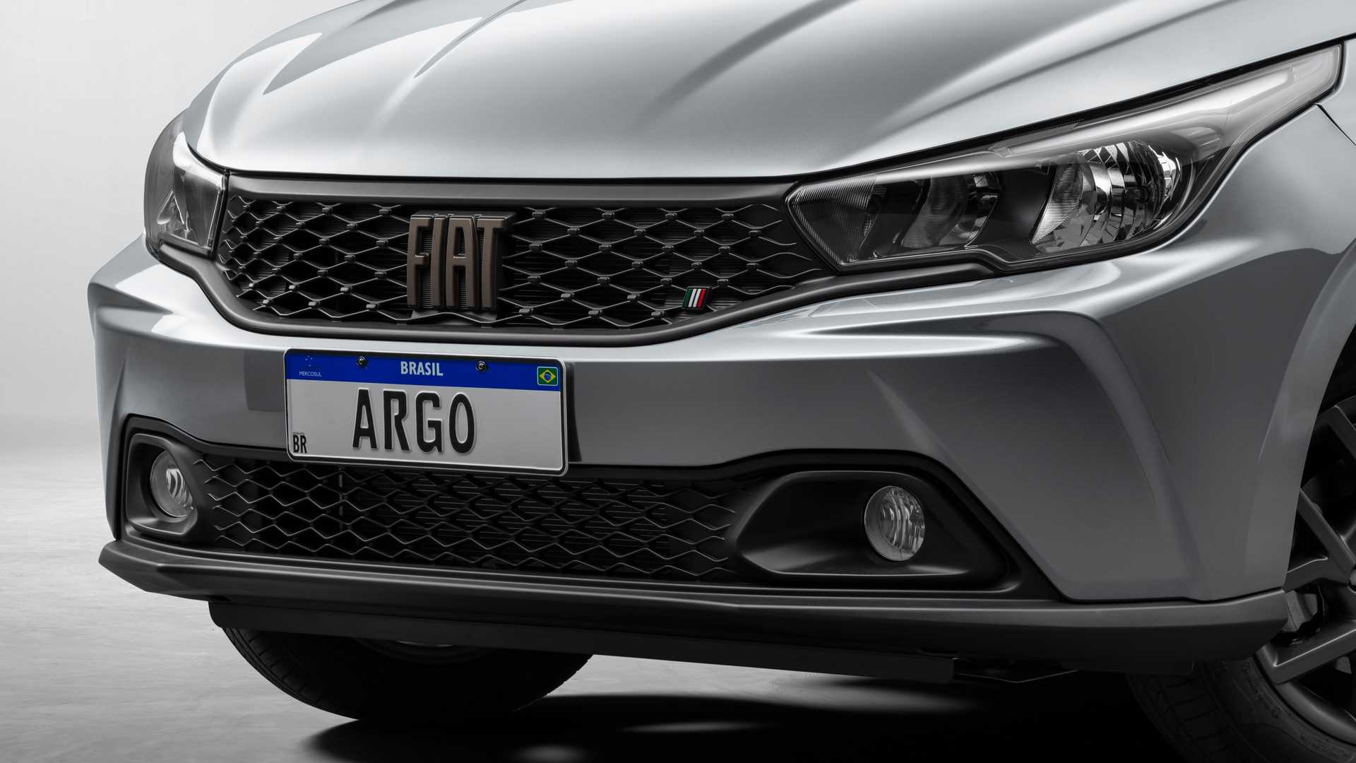 Detalhe da dianteira do Fiat Argo 2023
