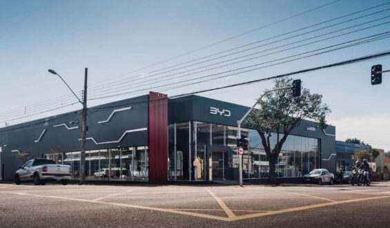 BYD Servopa é a primeira loja da marca chinesa no Paraná