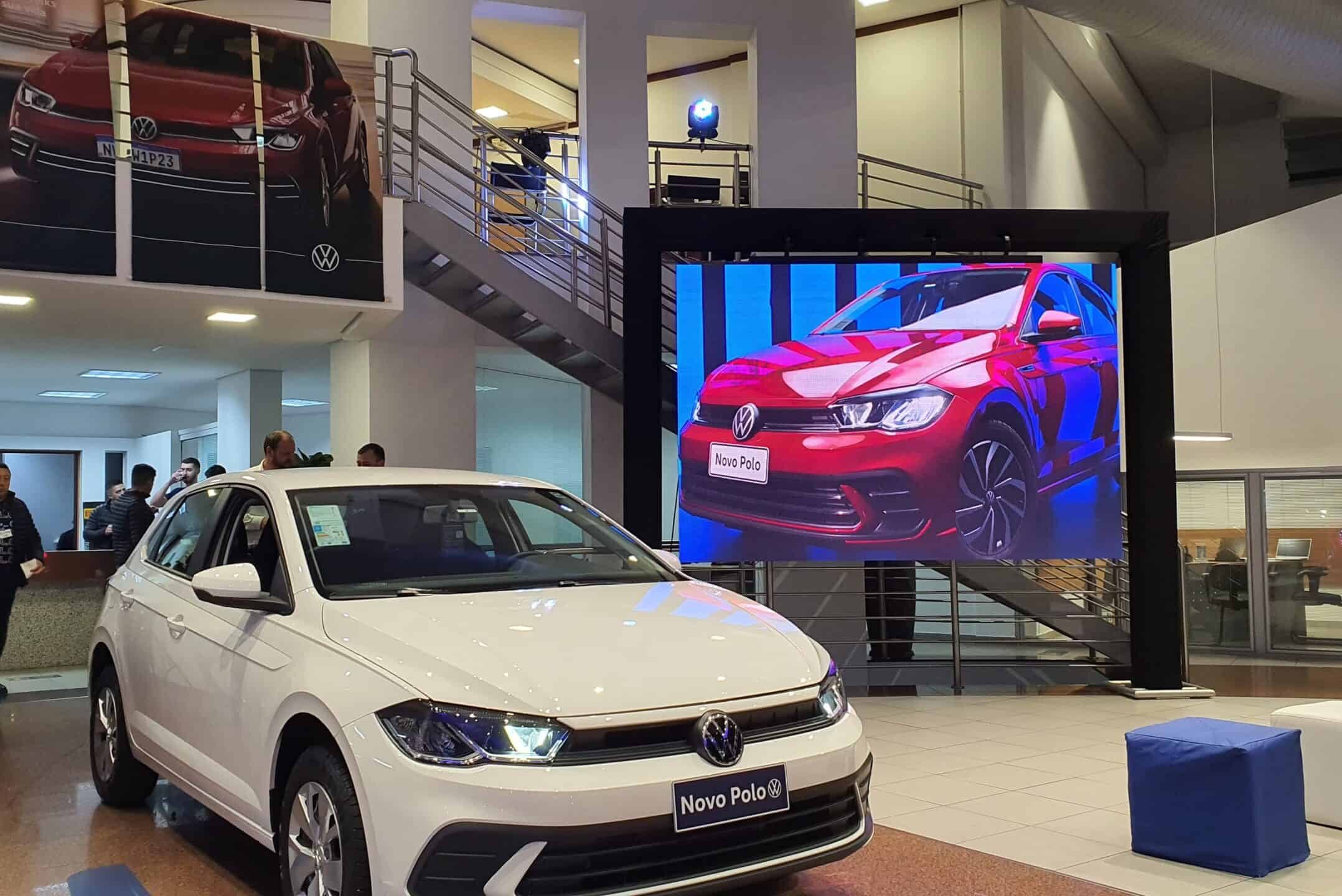 VW Polo 2023 chega às lojas renovado e vende 7 mil unidades em 2h