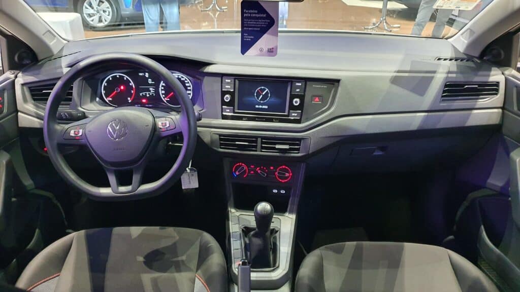 Interior do VW Polo 2023