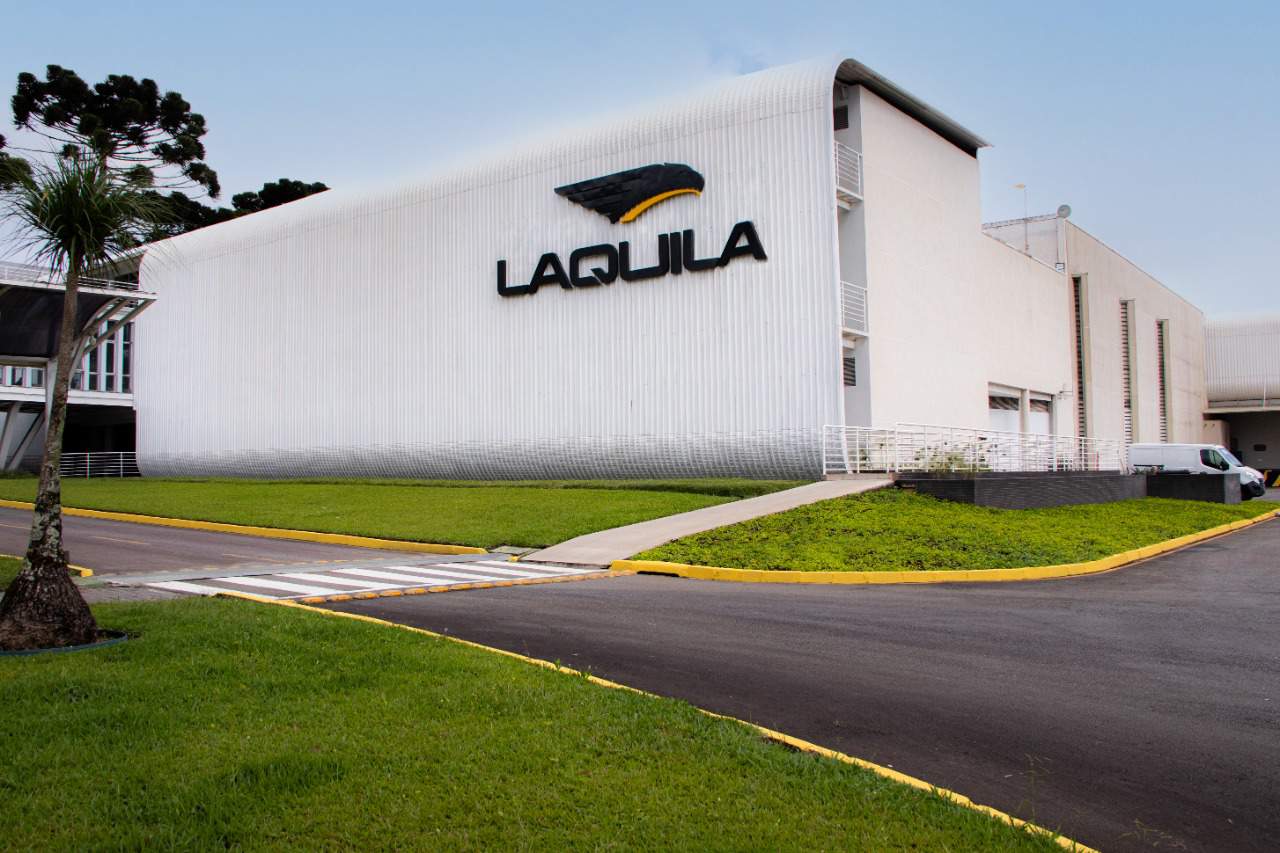 Fachada da fábrica da Laquila, na Grande Curitiba
