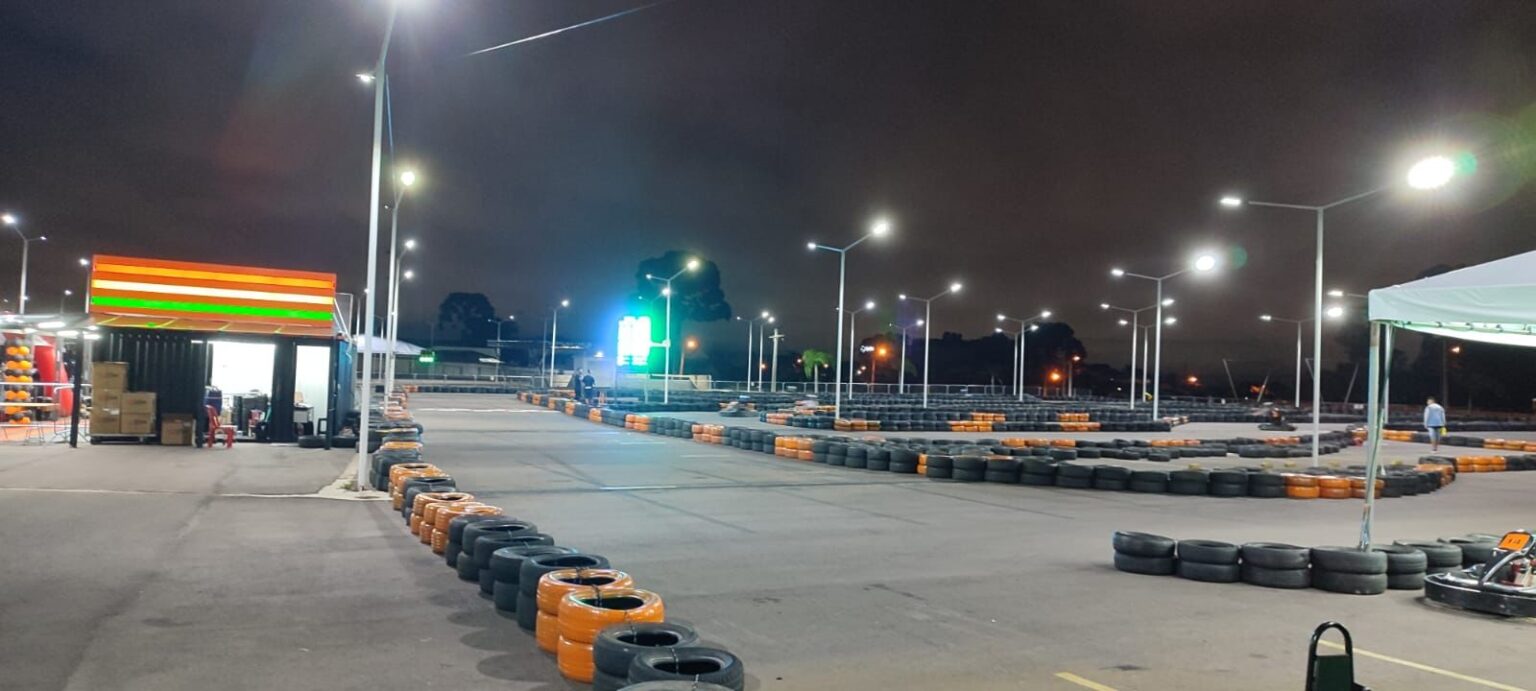 Pista de kart a maior de Curitiba estreia no Shopping Boulevard