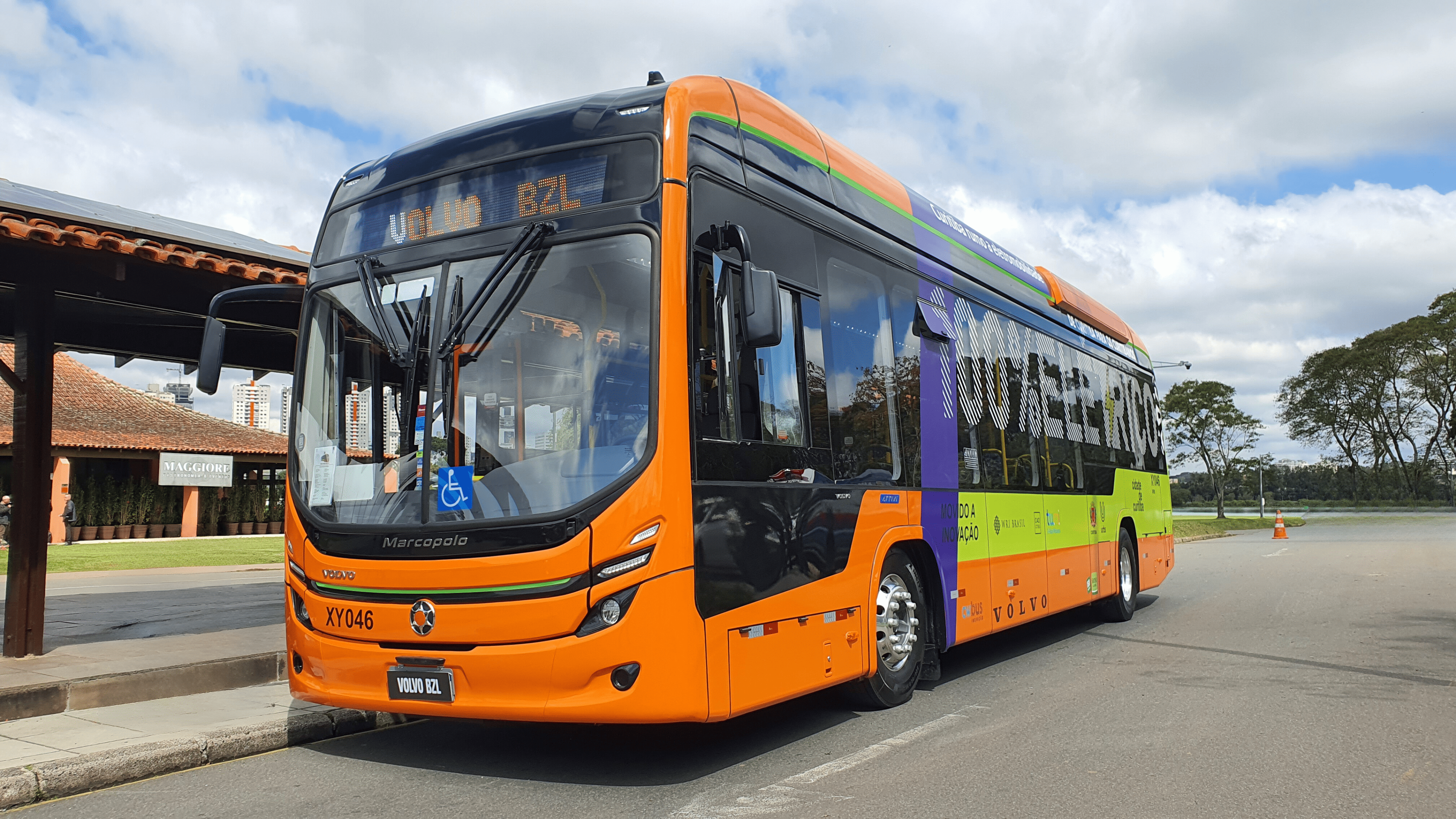 Volvo BLZ  entra na briga para ser o ônibus 100% elétrico de Curitiba