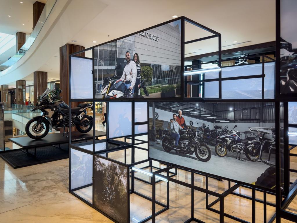 Mostra fotográfica no Pátio Batel mostra pais e filhos motociclistas