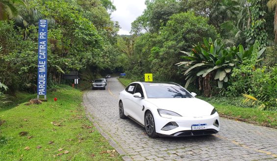 1º Rally de Carros Elétricos leva silêncio e preservação à Estrada da Graciosa