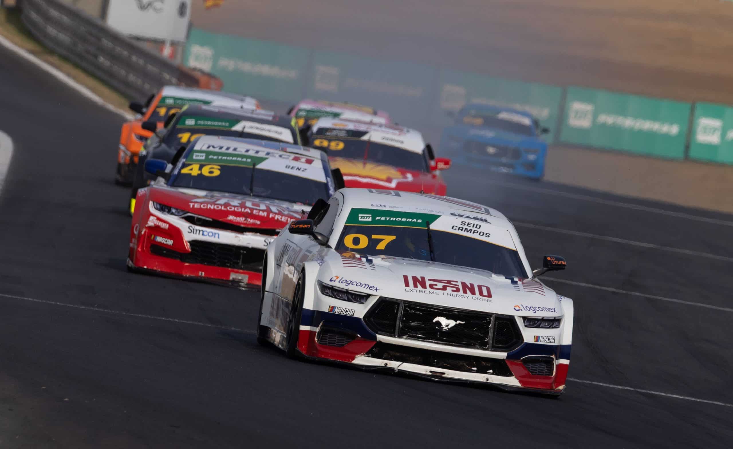 Final da NASCAR Brasil leva pilotos e motores ao limite em Interlagos