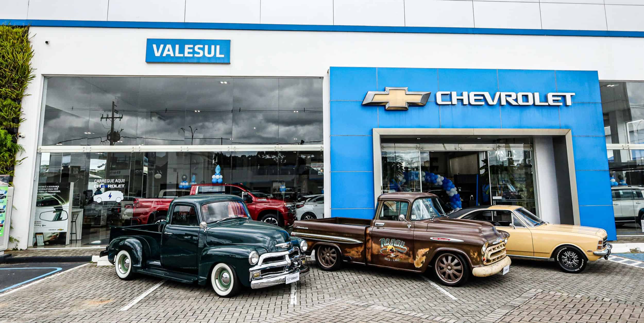 Old Cars Chevrolet Valesul reúne mais de 100 carros antigos em exposição